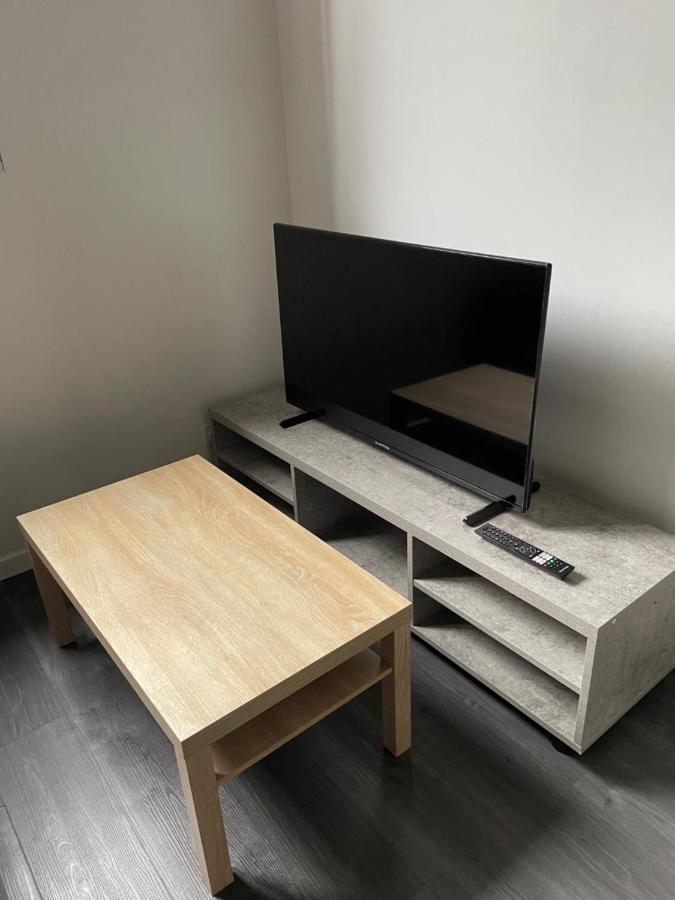 カンペールImmeuble Les Perdrixアパートメント エクステリア 写真